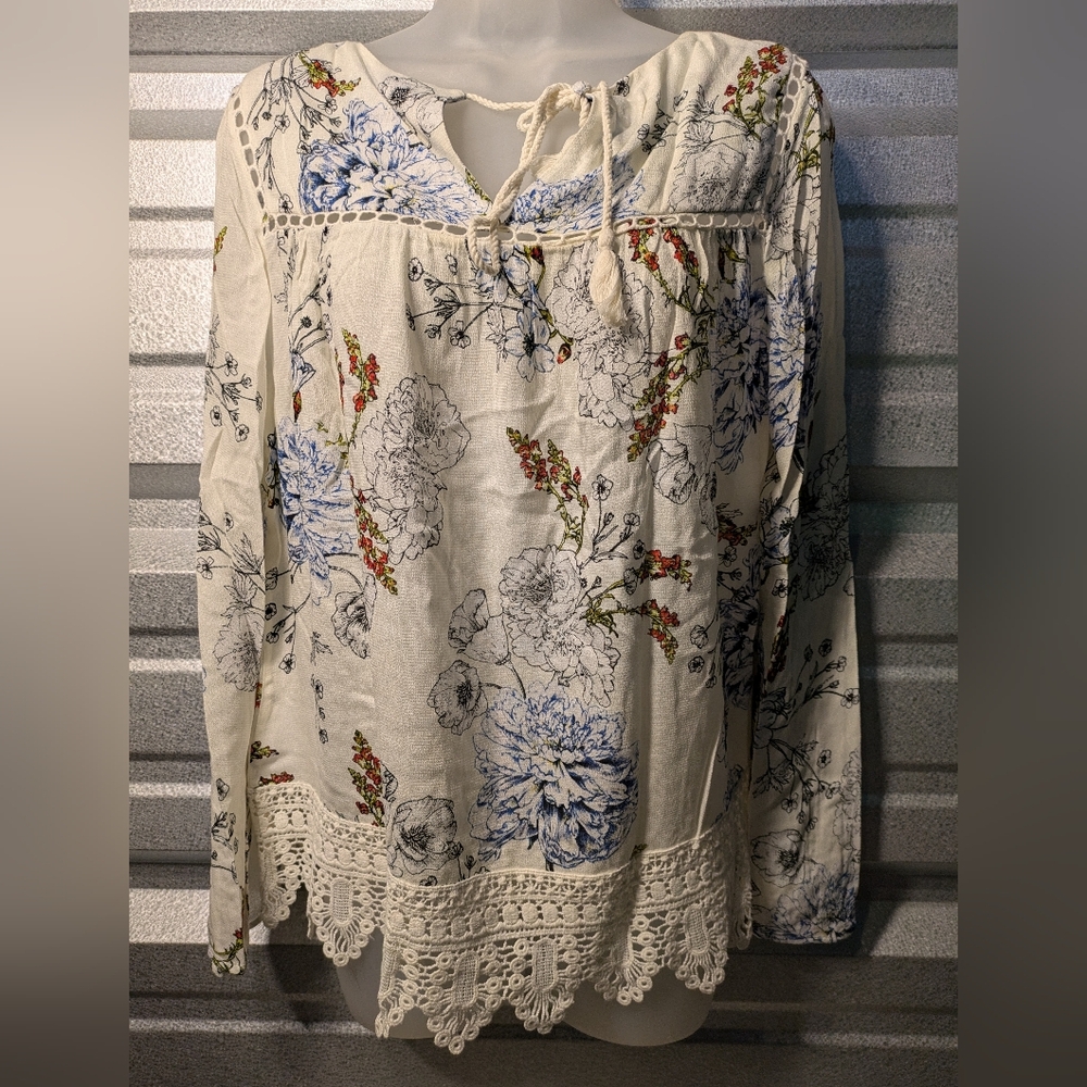 Maeve Floral Lace Blouse - Cream and Blue Size Small